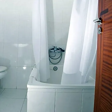 Brisa Hotel *