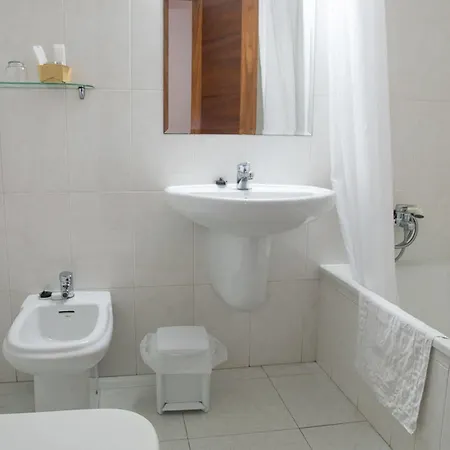 Hotel Brisa *